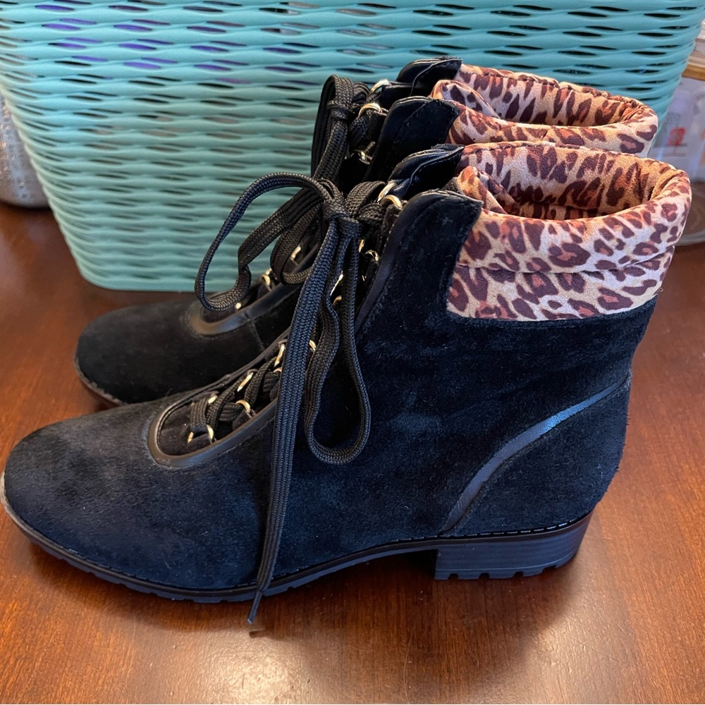 Crown & Ivy Black June boots NWOT